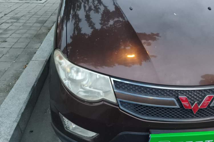 Used Wuling Hongguang 2014 1.5L S Luxury Model Right Front Headlight