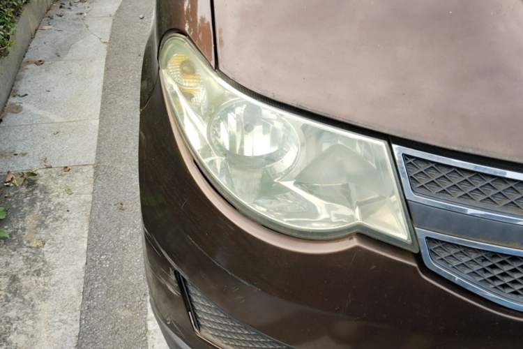 Used Wuling Hongguang 2014 1.5L S Comfort Model Right Front Headlight