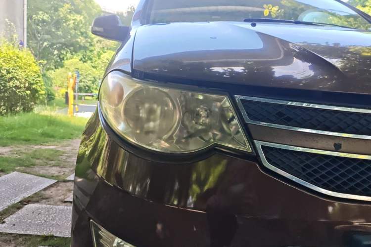 Used Wuling Hongguang 2014 1.5L S Luxury Model Right Front Headlight