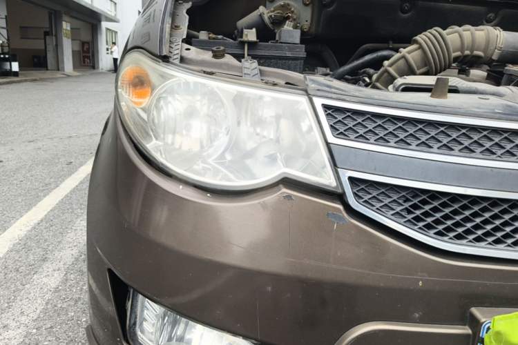 Used Wuling Hongguang 2014 1.5L S Standard Version Right Front Headlight