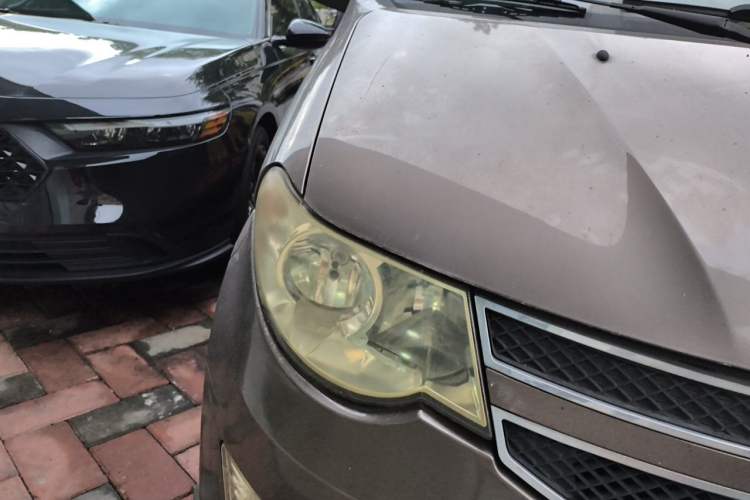 Used Wuling Hongguang 2014 1.5L S Standard Version Right Front Headlight