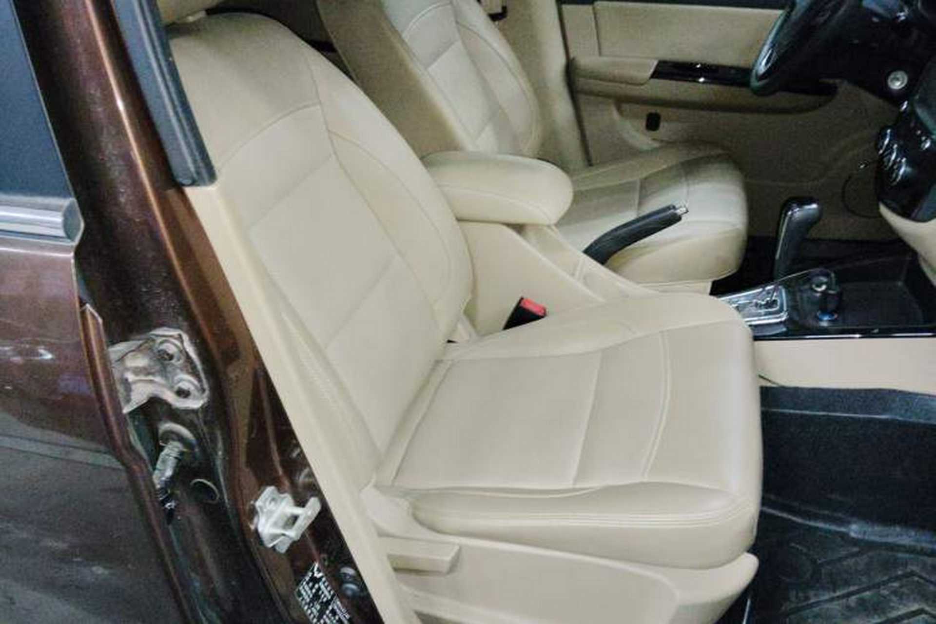 Used Wuling Hongguang 2014 1.5L S Automatic Luxury Model Right Front Seat