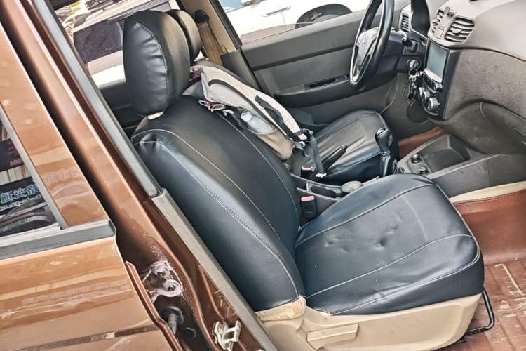 Used Wuling Hongguang 2014 1.2L S Standard Version China IV Standard Right Front Seat