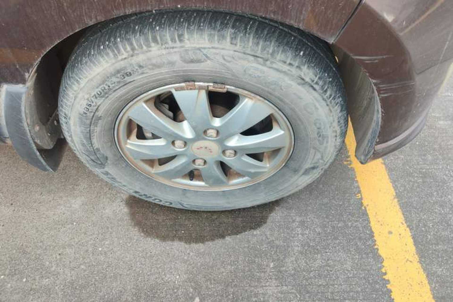 Used Wuling Hongguang 2014 1.2L S Standard Version China IV Standard Right Front Wheel Hub