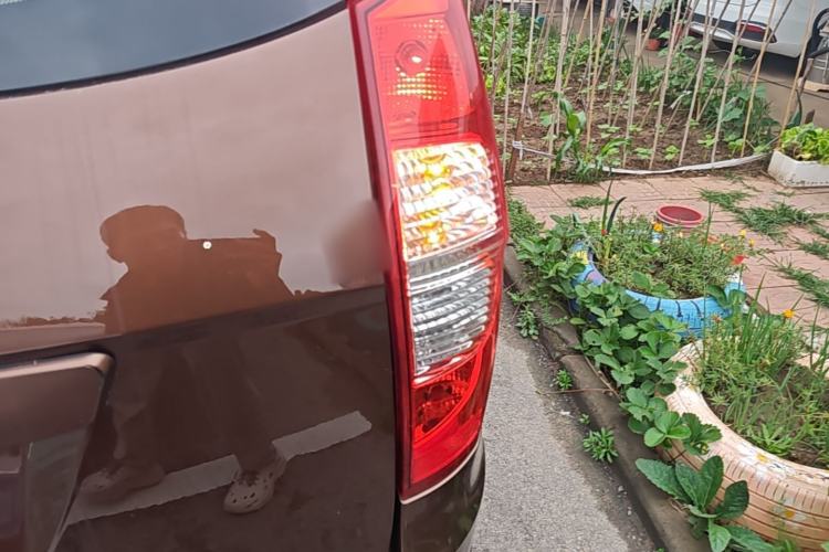 Used Wuling Hongguang 2014 1.5L S Standard Version Right Rear Taillight