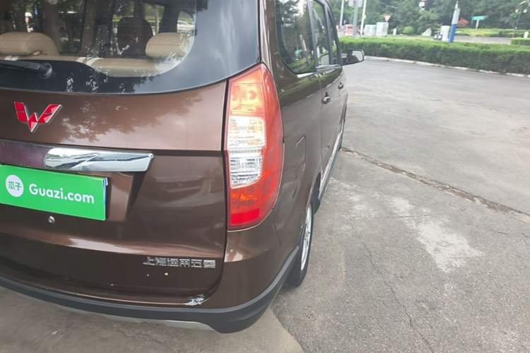 Used Wuling Hongguang 2014 1.5L S Comfort Model Right Rear Taillight