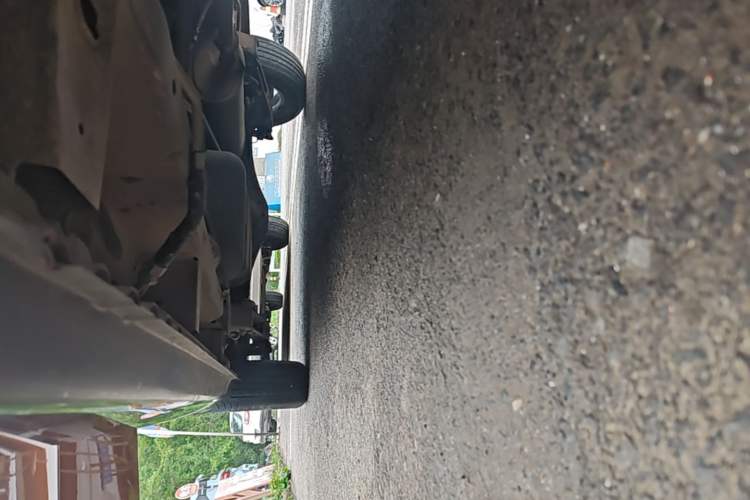 Used Wuling Hongguang 2014 1.5L S Standard Version Right Side Sill