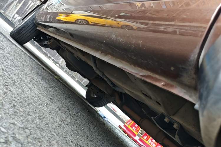 Used Wuling Hongguang 2014 1.2L S Standard Version China IV Standard Right Side Sill