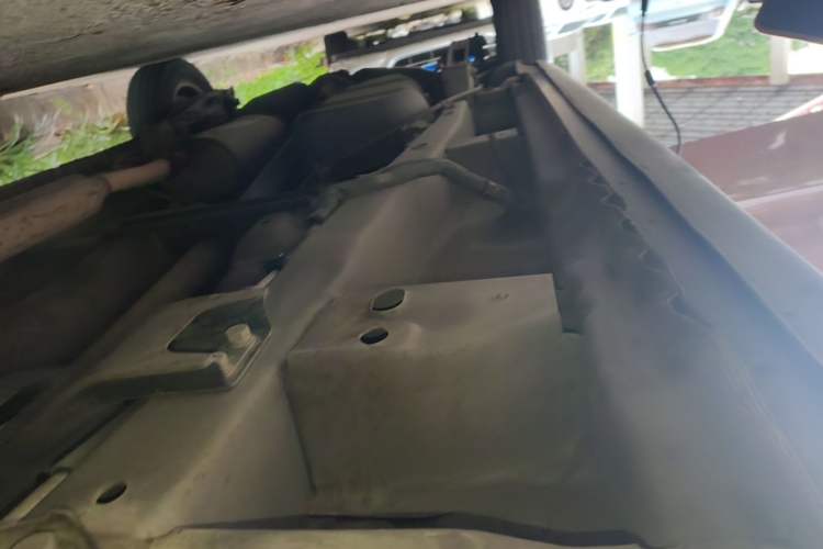 Used Wuling Hongguang 2014 1.5L S Comfort Model Right Side Sill