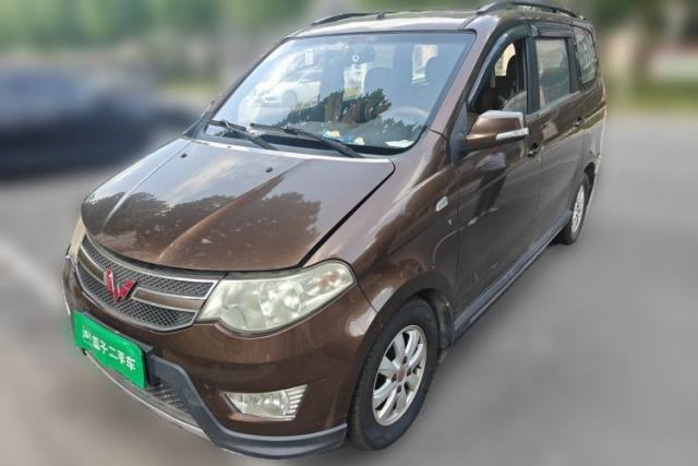 Ojetý Wuling Hongguang 2014 1.5L S Comfort Model