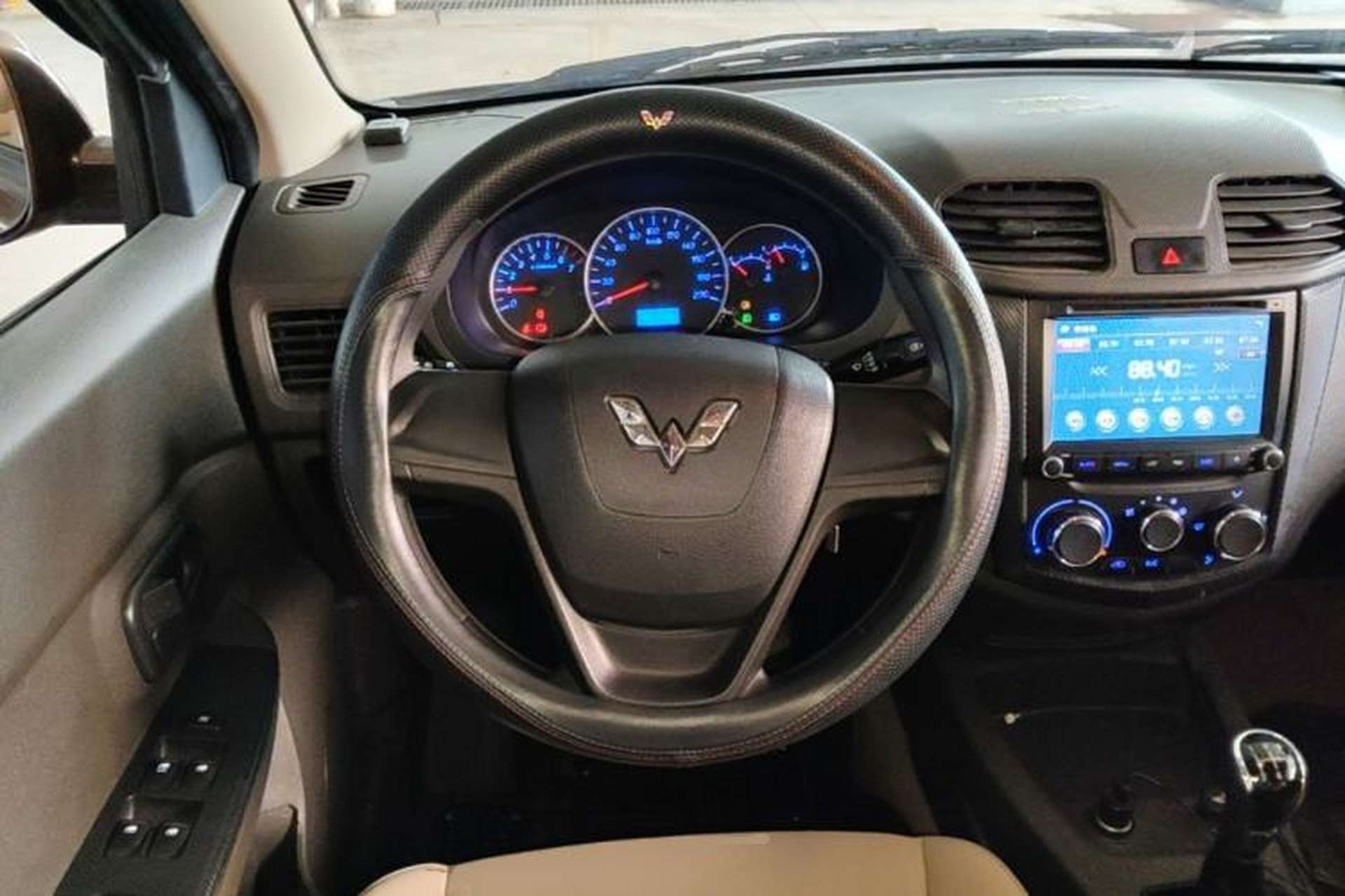 Used Wuling Hongguang 2014 1.5L S Standard Version Steering Wheel
