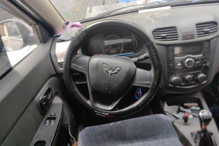 Used Wuling Hongguang 2014 1.2L Base Model China IV Steering Wheel