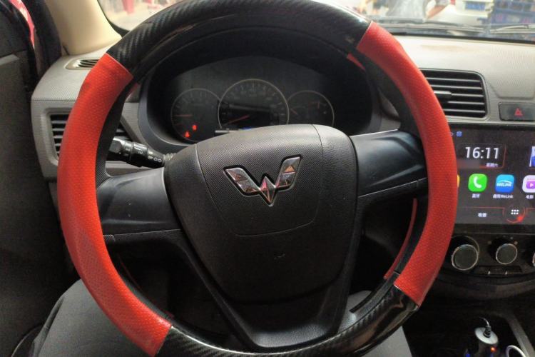 Used Wuling Hongguang 2014 1.5L S Standard Version Steering Wheel