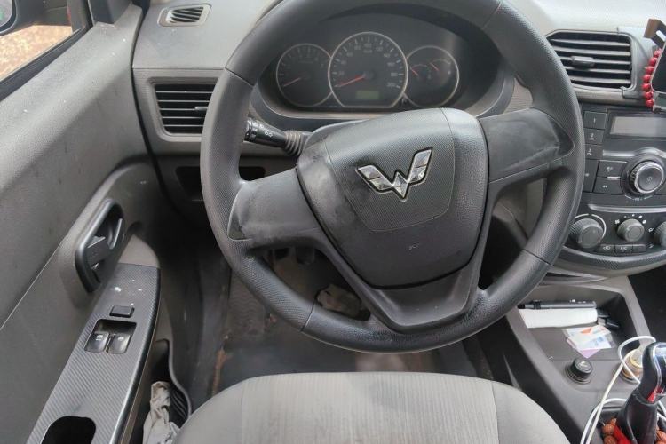 Used Wuling Hongguang 2014 1.5L Base Version Steering Wheel