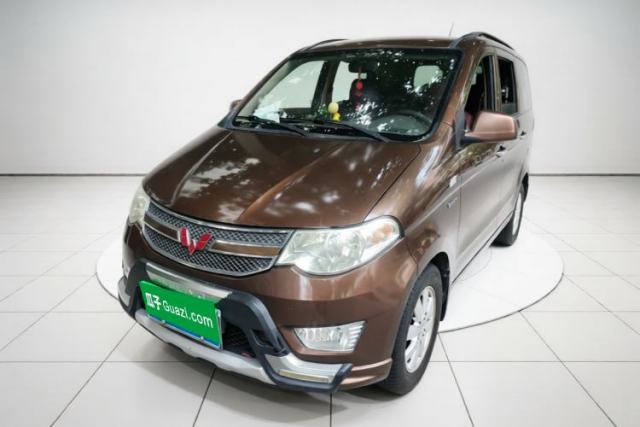 Używany Wuling Hongguang 2014 1.5L S Standard Version