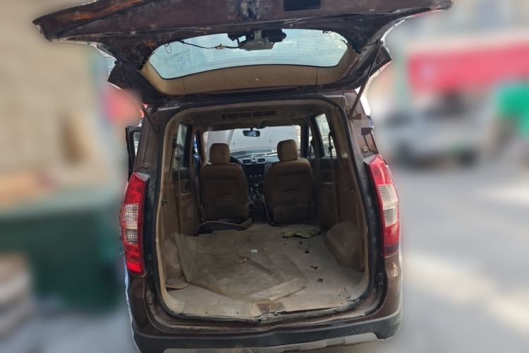 Used Wuling Hongguang 2014 1.5L S Luxury Model Trunk
