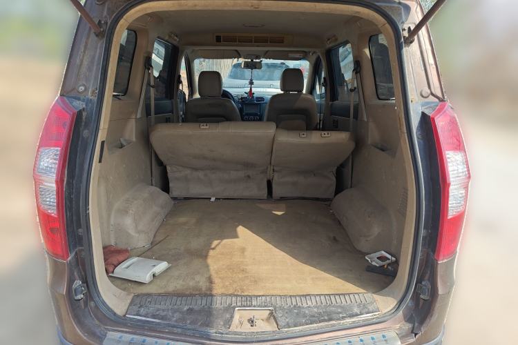Used Wuling Hongguang 2014 1.5L S Luxury Model Trunk