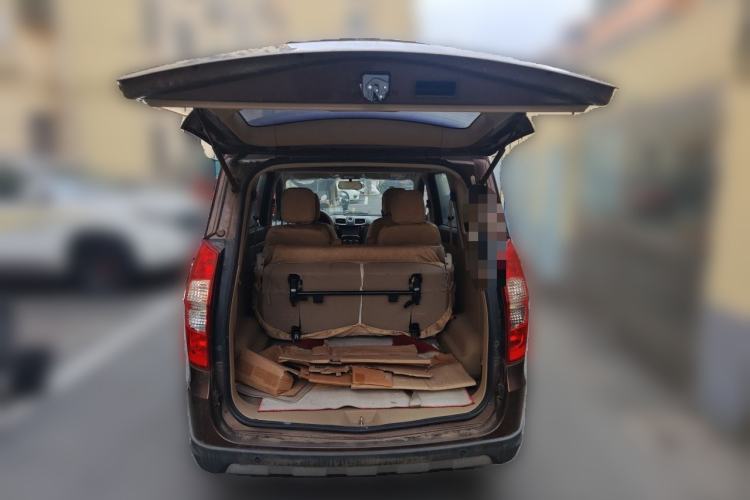 Used Wuling Hongguang 2014 1.5L S Luxury Model Trunk