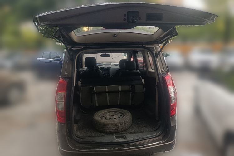 Used Wuling Hongguang 2014 1.5L S Standard Version Trunk