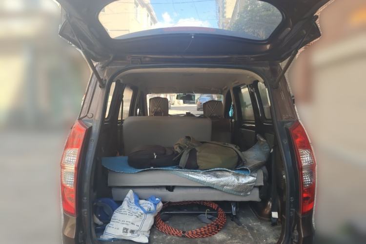 Used Wuling Hongguang 2014 1.5L S Comfort Model Trunk