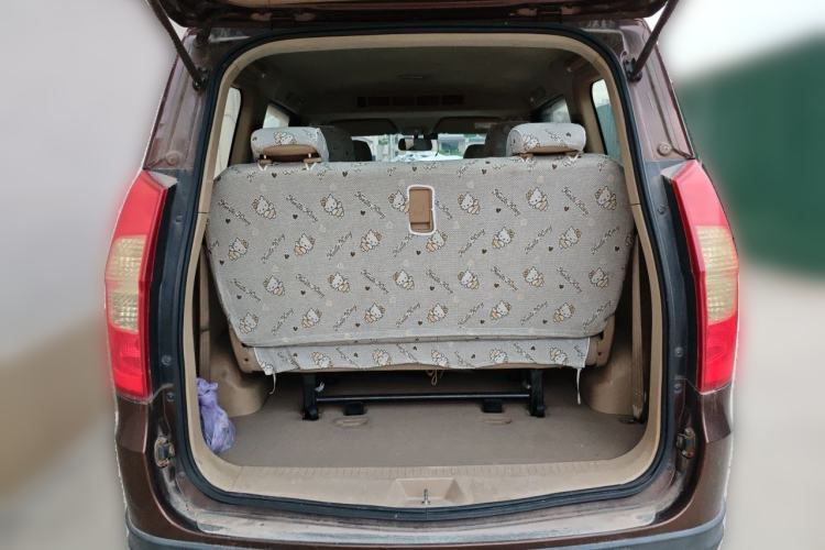Used Wuling Hongguang 2014 1.5L S Luxury Model Trunk
