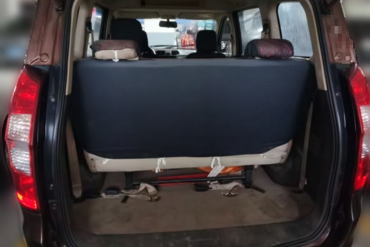 Used Wuling Hongguang 2014 1.5L S Standard Version Trunk