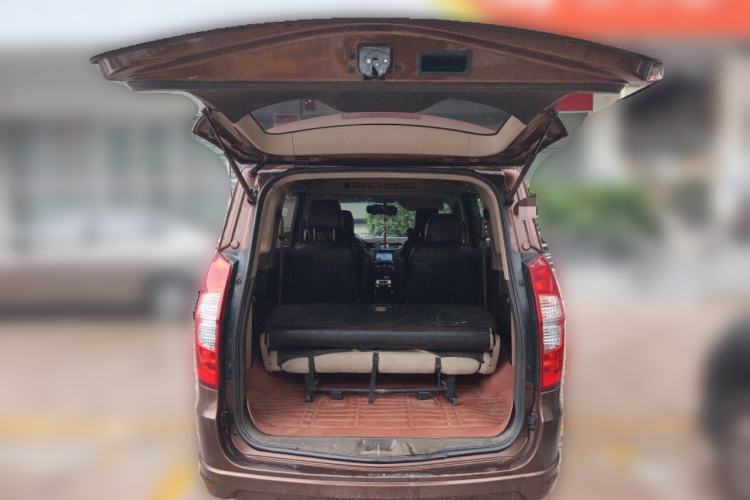 Used Wuling Hongguang 2014 1.5L S Standard Version Trunk