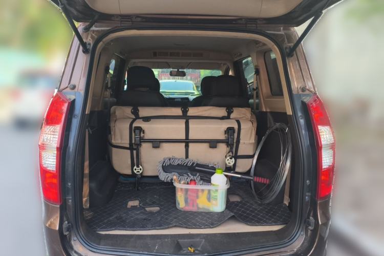 Used Wuling Hongguang 2014 1.5L S Standard Version Trunk
