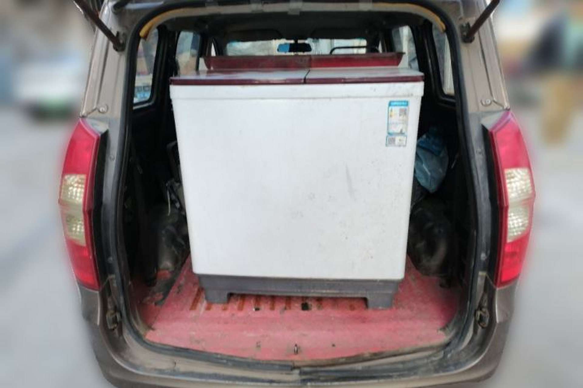 Used Wuling Hongguang 2014 1.5L Base Version Trunk
