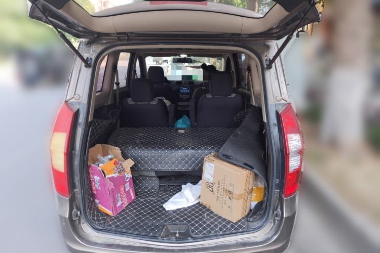 Used Wuling Hongguang 2014 1.5L S Standard Version Trunk