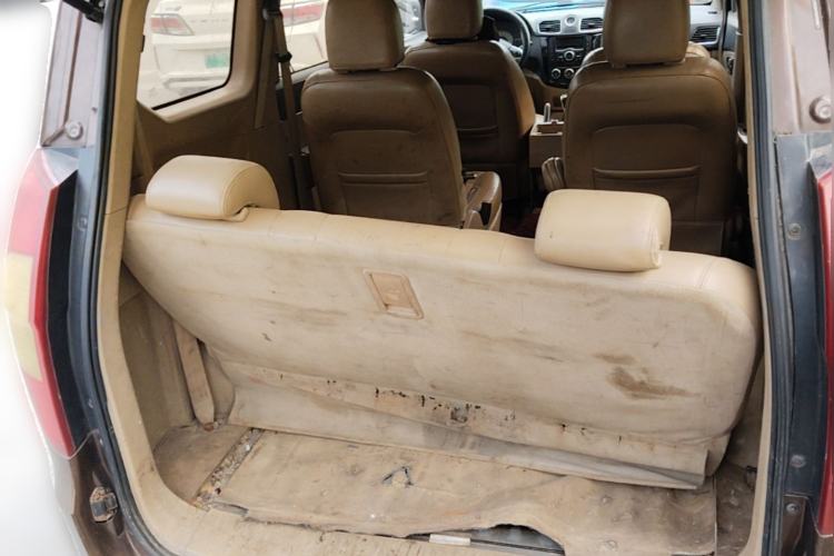 Used Wuling Hongguang 2014 1.5L S Comfort Model Trunk