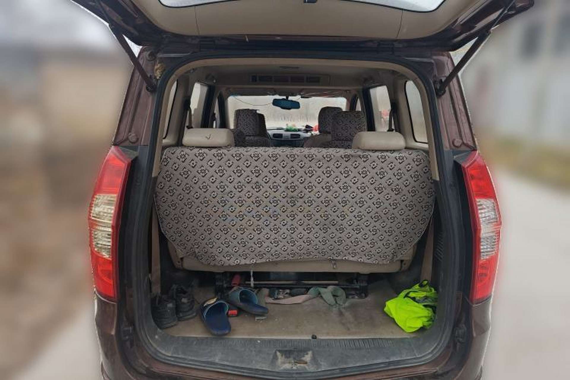 Used Wuling Hongguang 2014 1.5L S Standard Version Trunk