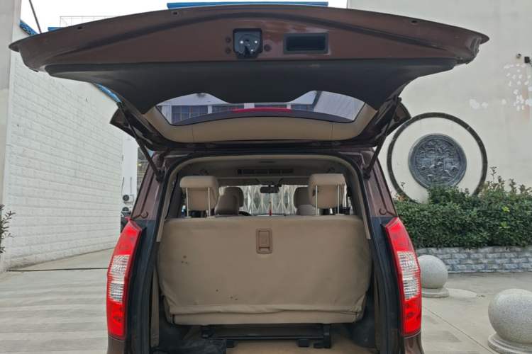 Used Wuling Hongguang 2014 1.5L S Standard Version Trunk