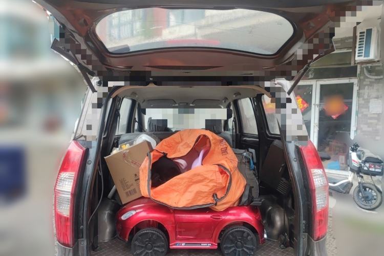 Used Wuling Hongguang 2014 1.2L Base Model China IV Trunk