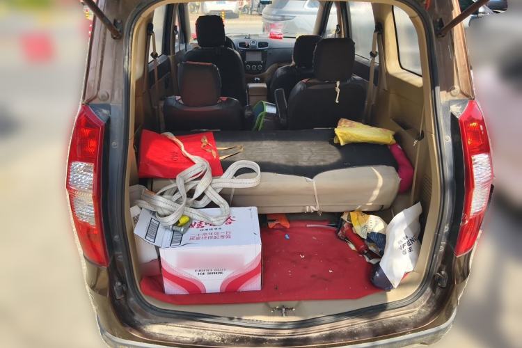 Used Wuling Hongguang 2014 1.5L S Comfort Model Trunk