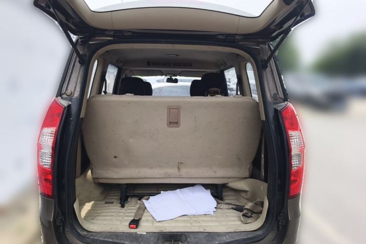 Used Wuling Hongguang 2014 1.5L S Standard Version Trunk