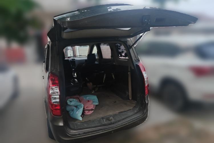 Used Wuling Hongguang 2014 1.5L S Standard Version Trunk