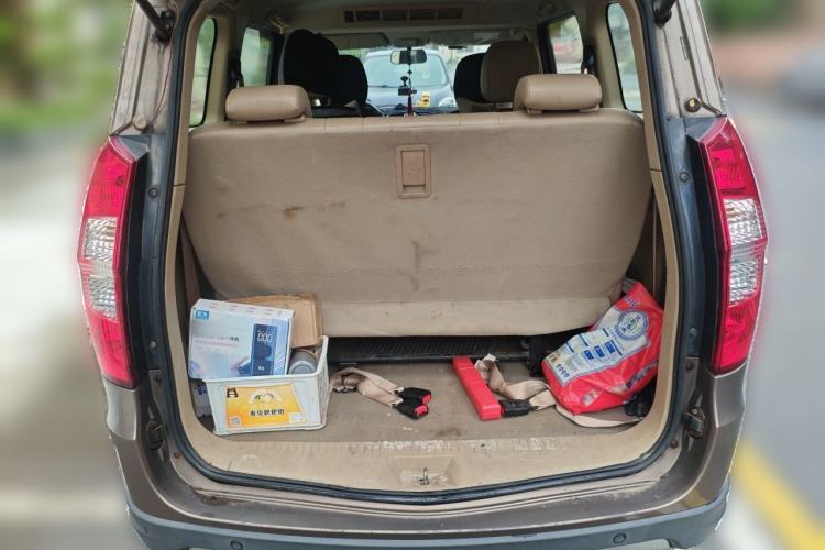Used Wuling Hongguang 2014 1.5L S Luxury Model Trunk