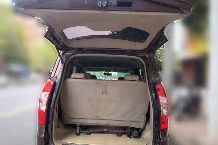 Used Wuling Hongguang 2014 1.5L S Comfort Model Trunk
