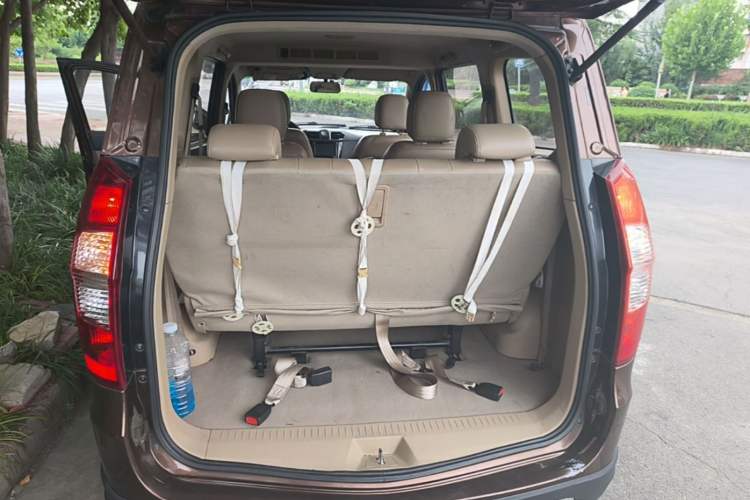 Used Wuling Hongguang 2014 1.5L S Comfort Model Trunk