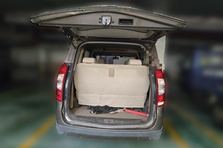 Used Wuling Hongguang 2014 1.5L S Standard Version Trunk