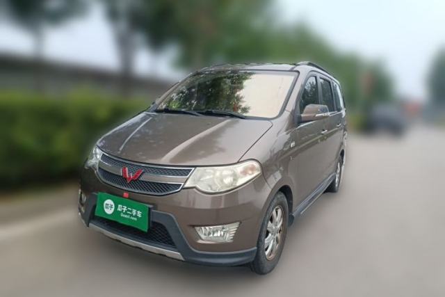 Used Wuling Hongguang 1.5L 7‑seat compact passenger van, manual transmission, manual air conditioning