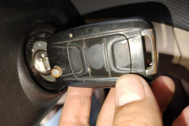 Used Wuling Hongguang 2014 1.5L Standard Version Vehicle Key