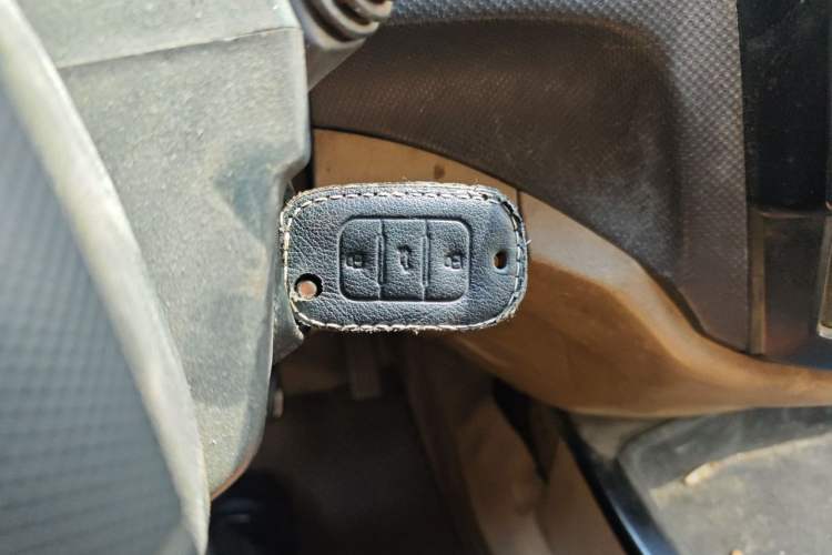 Used Wuling Hongguang 2014 1.5L S Luxury Model Vehicle Key