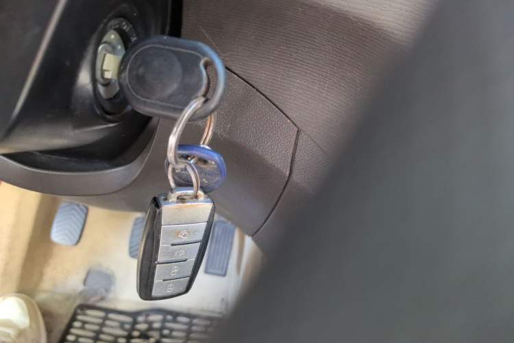 Used Wuling Hongguang 2014 1.5L S Standard Version Vehicle Key