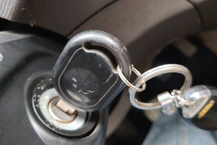 Used Wuling Hongguang 2014 1.5L S Standard Version Vehicle Key