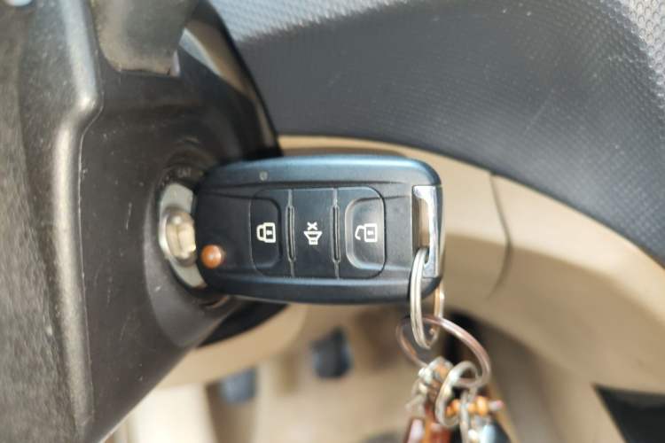 Used Wuling Hongguang 2014 1.5L S Luxury Model Vehicle Key
