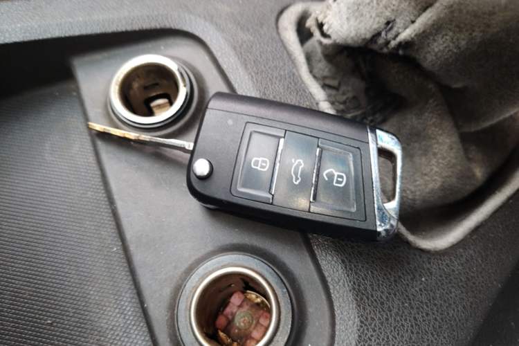 Used Wuling Hongguang 2014 1.2L S Standard Version China IV Standard Vehicle Key