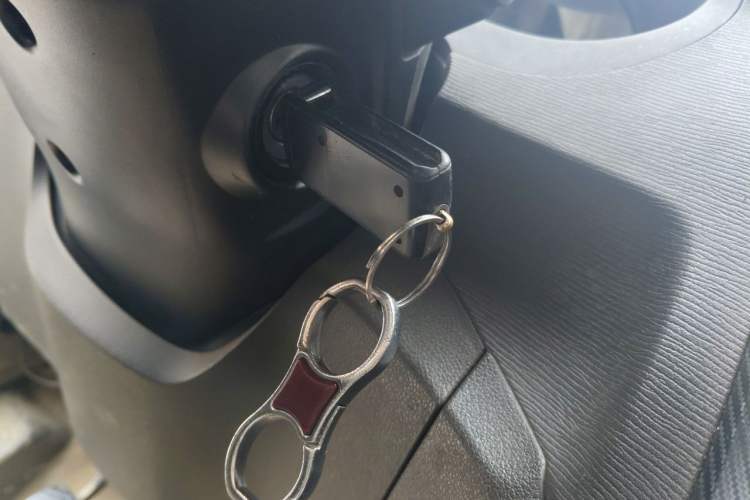 Used Wuling Hongguang 2014 1.5L S Standard Version Vehicle Key