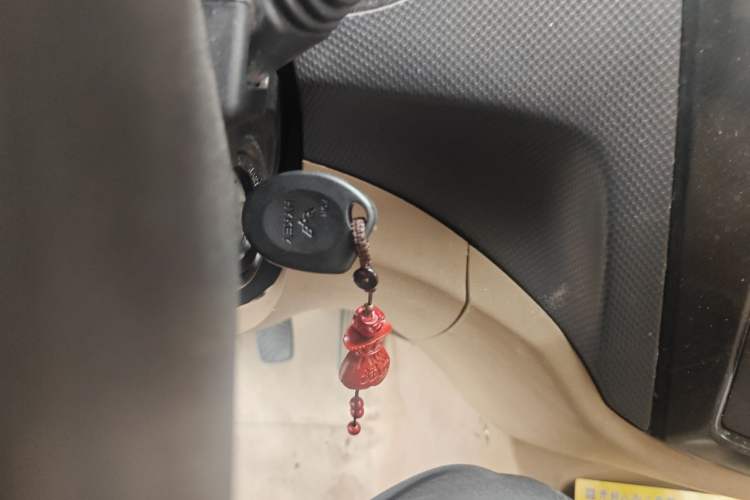 Used Wuling Hongguang 2014 1.2L S Standard Version China IV Standard Vehicle Key